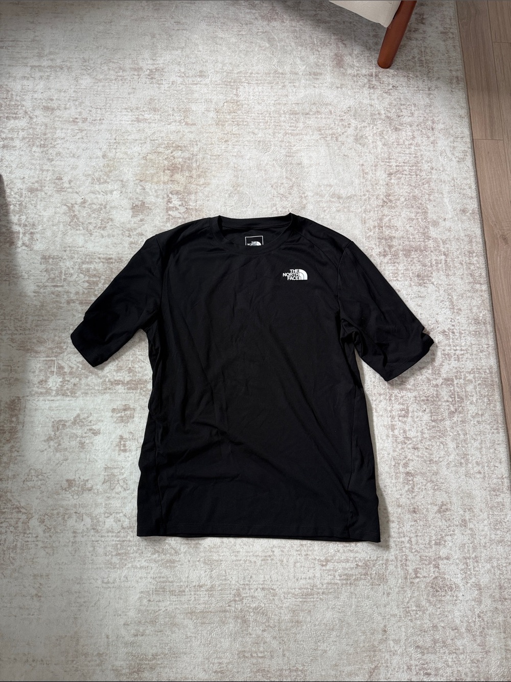 The North Face Men's Black Short Sleeve Logo Tee - Athletic material